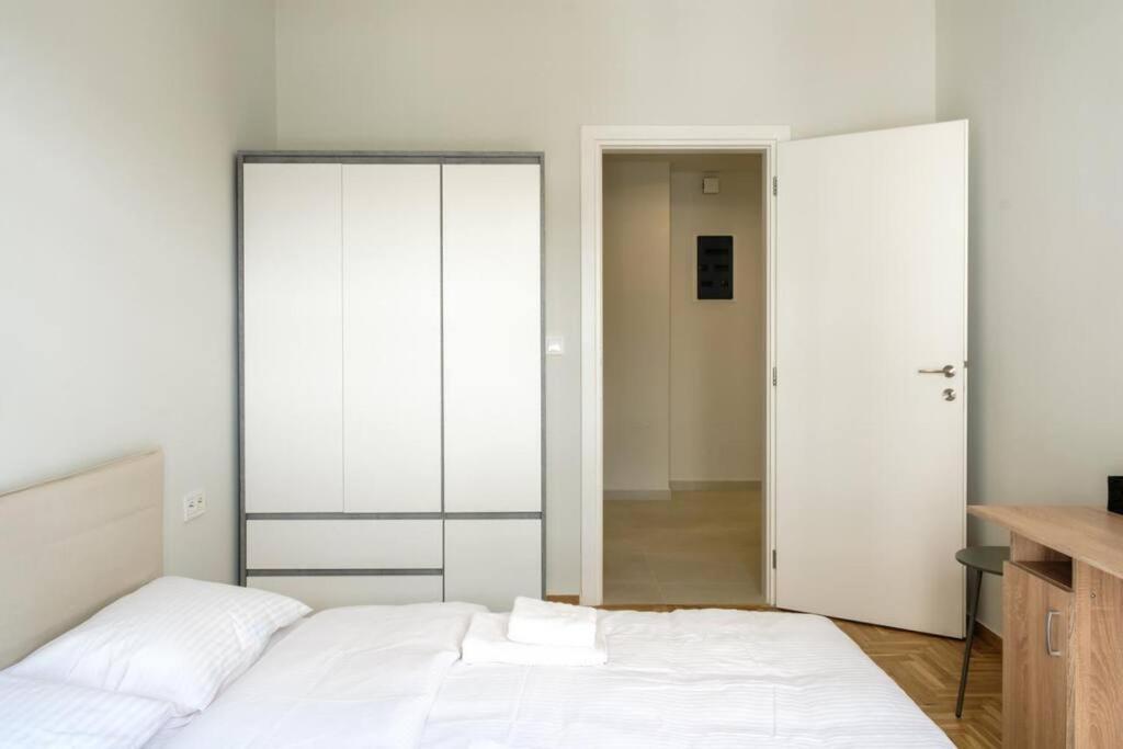 Modern Pangrati Flat! Apartment Athena Bagian luar foto